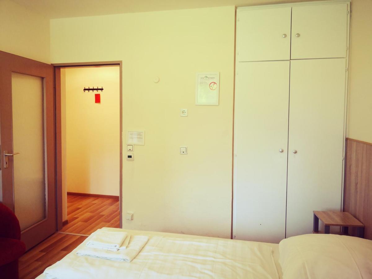 Hotel Mettmann Esterno foto